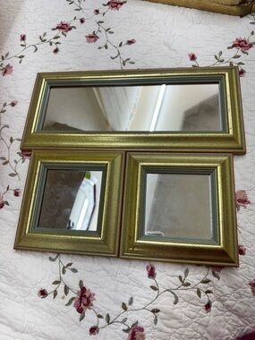 Vintage Gold Mirror, Rectangular Mirror Gołd Wood Frame, 14”x 6-1/2”Long